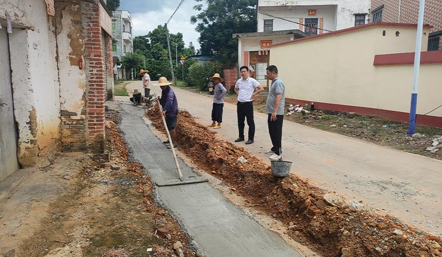 中國聯(lián)塑助力茂名高州谷篢村鄉(xiāng)村煥新升級(jí)